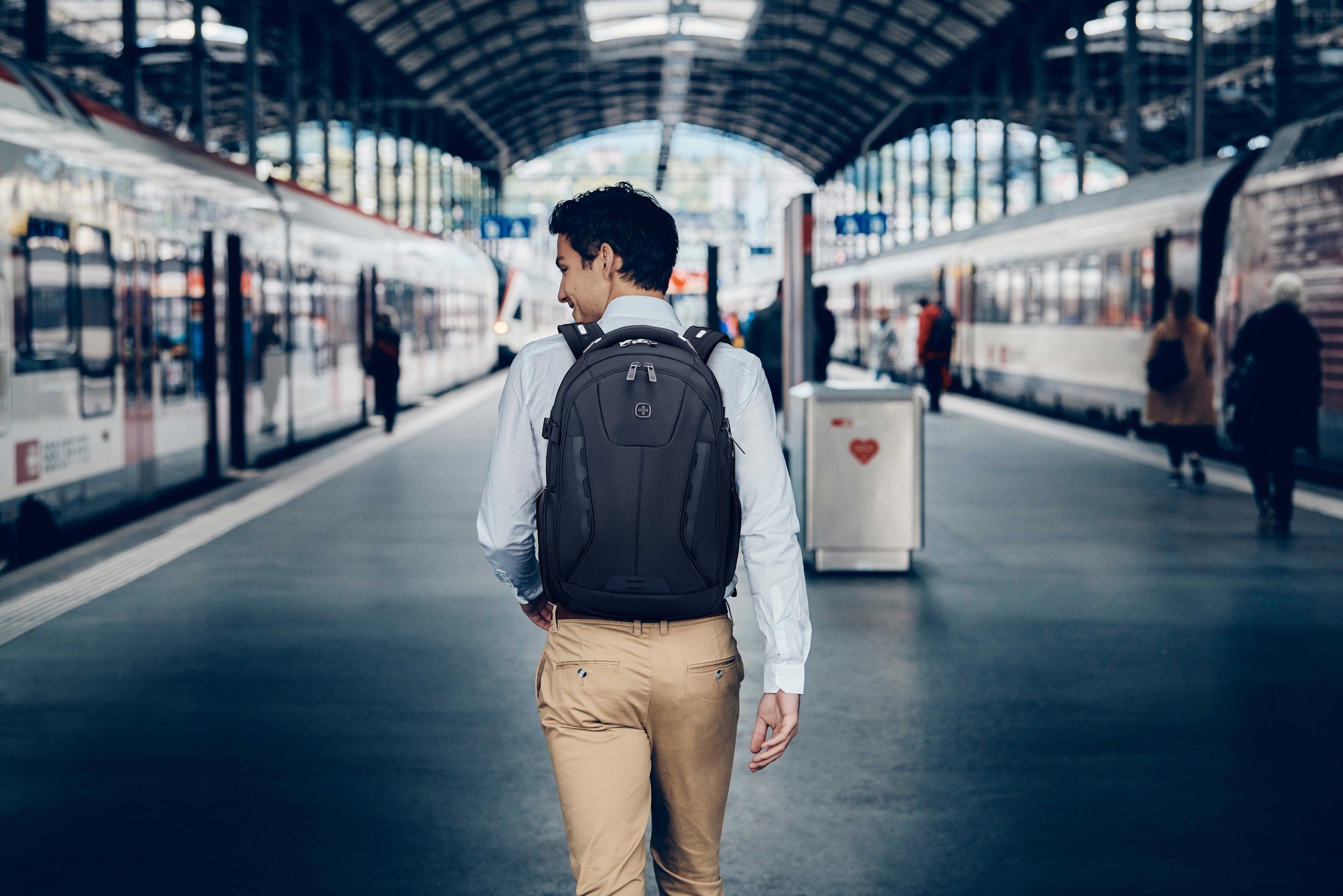 wenger威戈双肩背包测评,wenger威戈瑞士双肩背包