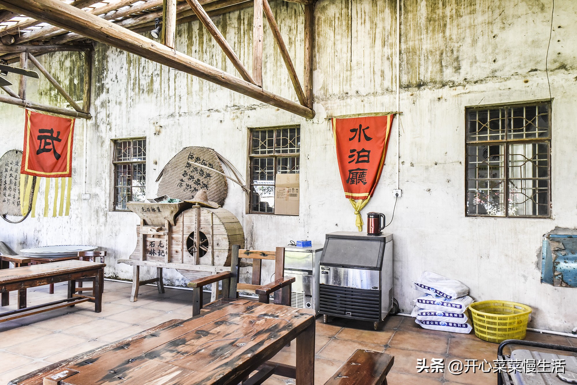 自驾到广东*江阳**旅游，下了高速无意进入一家美食店，没想竟是名店