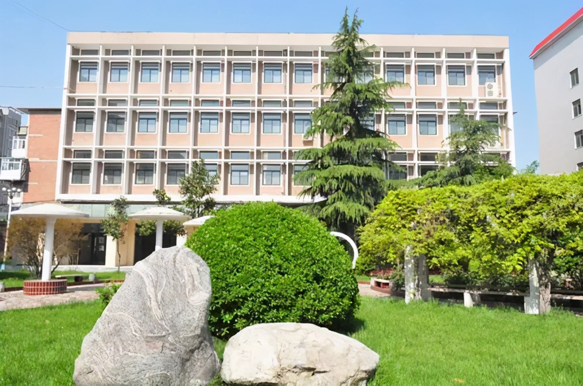 郑州二中和郑州十九中哪个好,郑州19中高中部是好学校吗