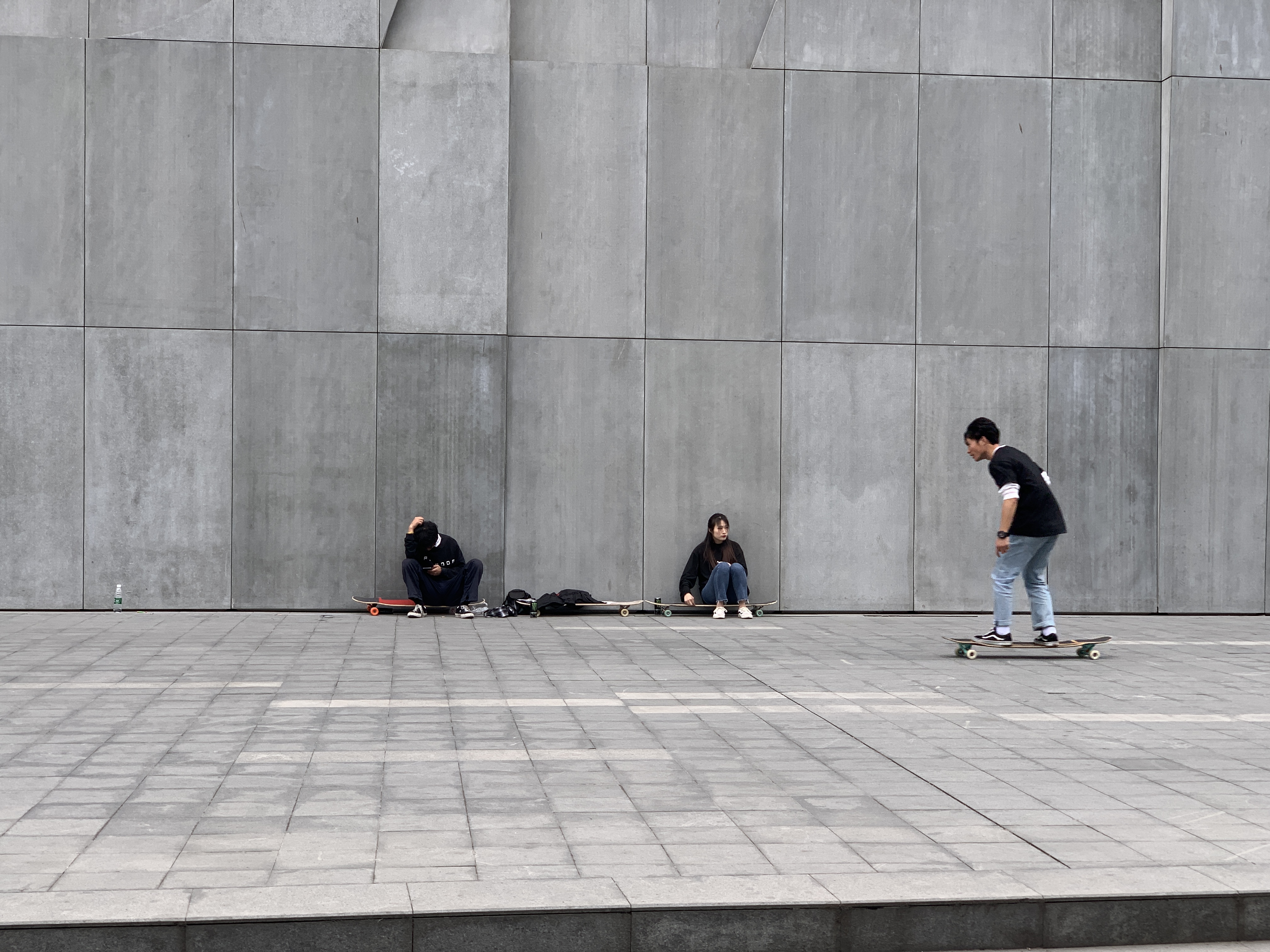 太古里滑板小哥,滑板男孩太古里