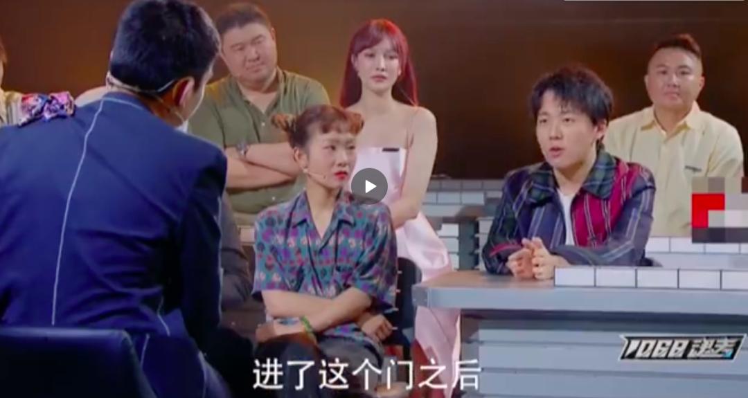 明星重重发声，讲述自己未成年时期遭遇“变态”的经历。