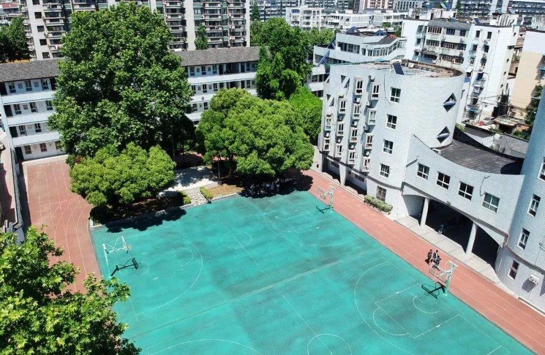 一所高品质的九年一贯制学校,山门九年一贯制学校