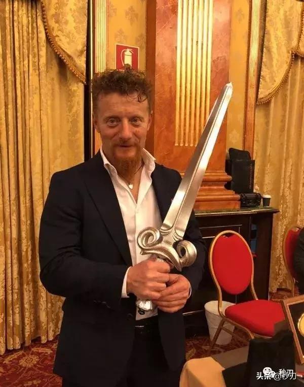 什么是艺术直刀做工精致的顶峰？——希尔维斯特作品把玩心得