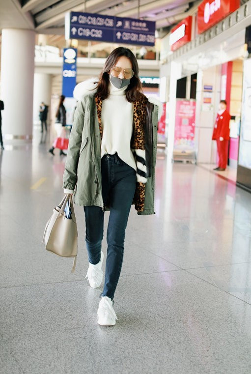 PORTS宝姿女装有何魅力，让江疏影、秦岚、何穗等女星纷纷上身？