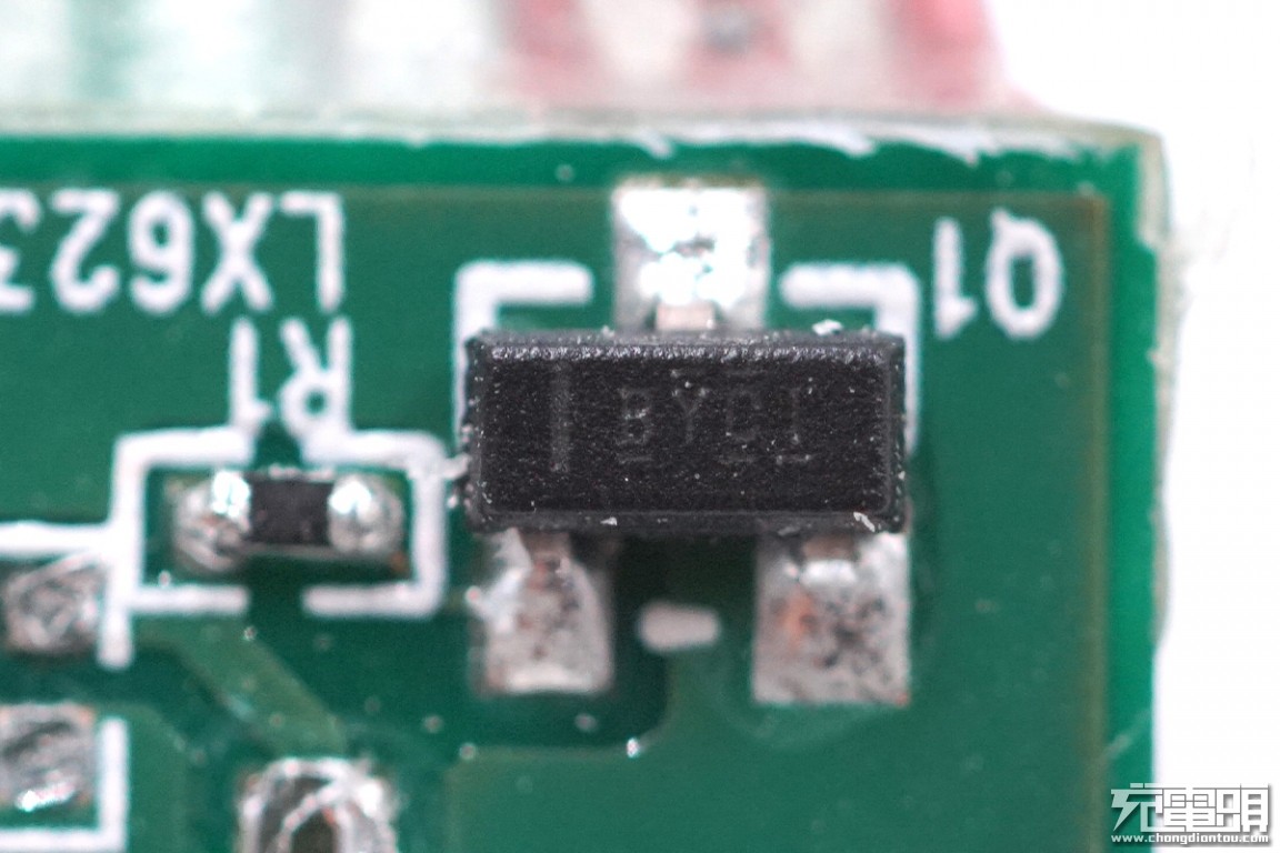 华为usb充电线拆解,华为40w快充数据线拆解构造