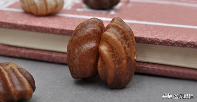 滴血莲花菩提子盘玩10年效果图,最简单菩提盘玩方法