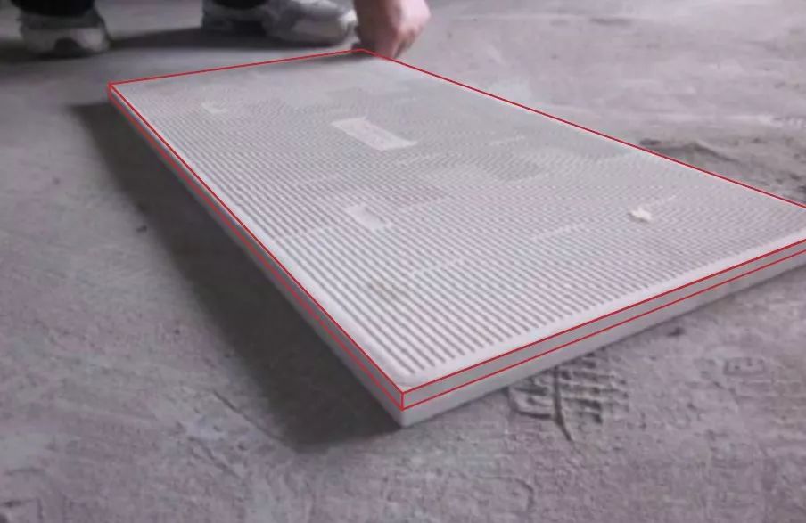 胶泥贴瓷片要加水泥吗,贴墙砖水泥跟胶泥的调配比例