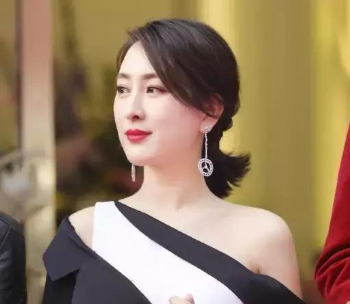 范冰冰美容院开业声势,范丞丞范冰冰美容院