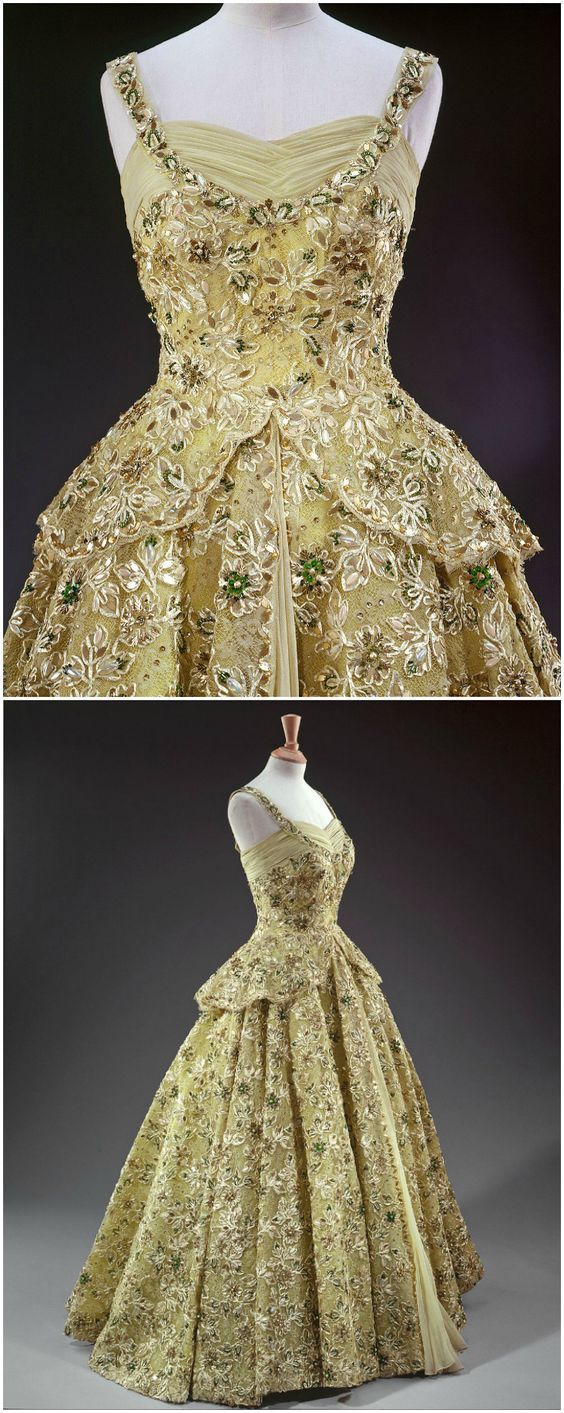 伊丽莎白女王礼服,伊丽莎白女王的礼裙