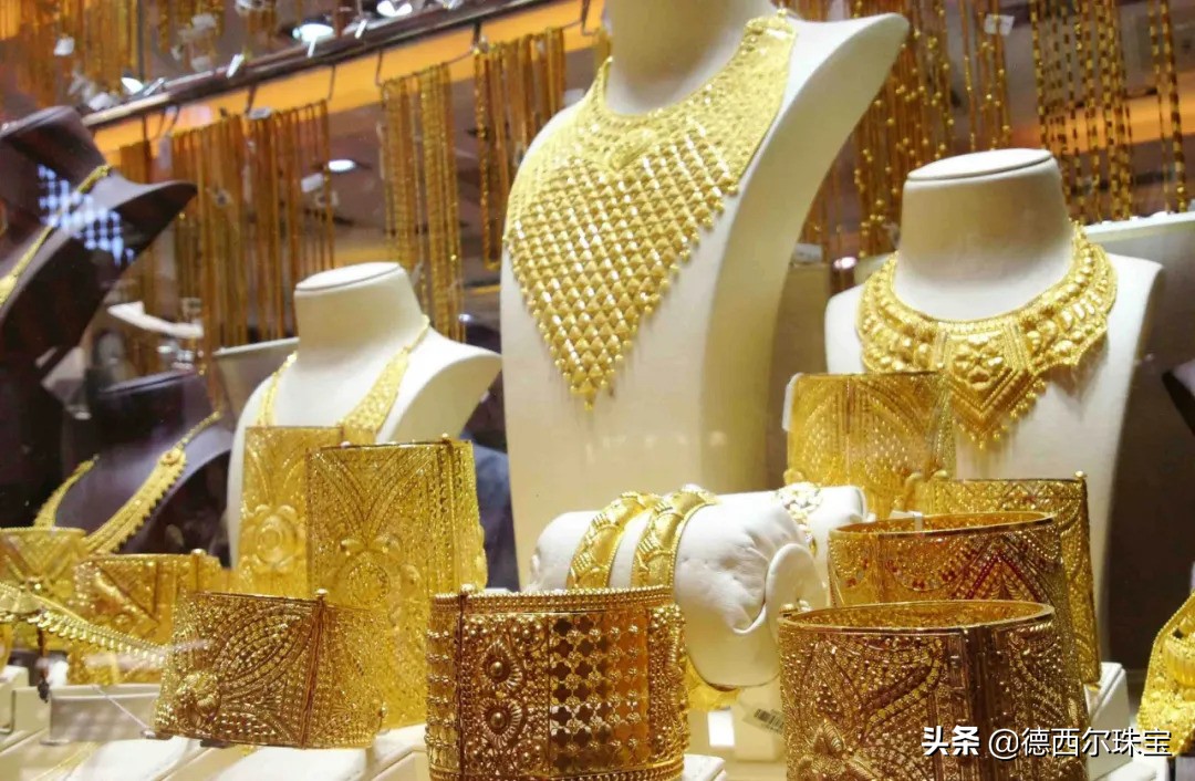 一般结婚三金是买足金还是千足金,结婚买三金是铂金好还是黄金好