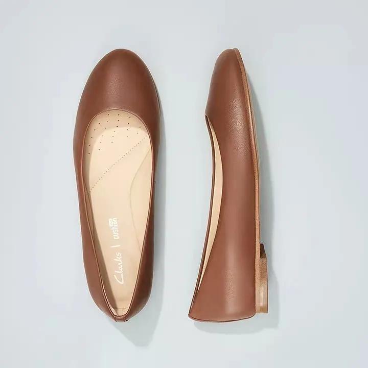 中年妈妈适合夏季穿哪家鞋子,有没有哪款鞋子适合妈妈穿