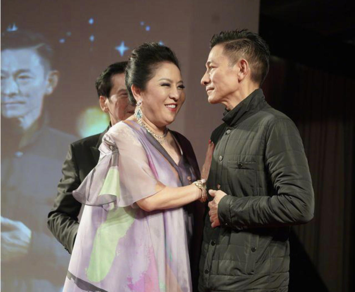 向太西装穿搭,向太穿搭合集