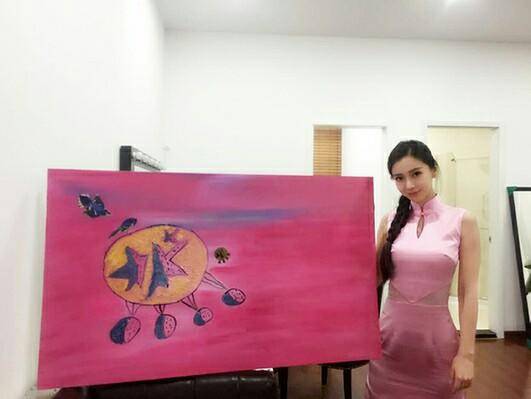 明星的小生意：录句吉祥话赚几十万，退休主持人一个福字卖五千