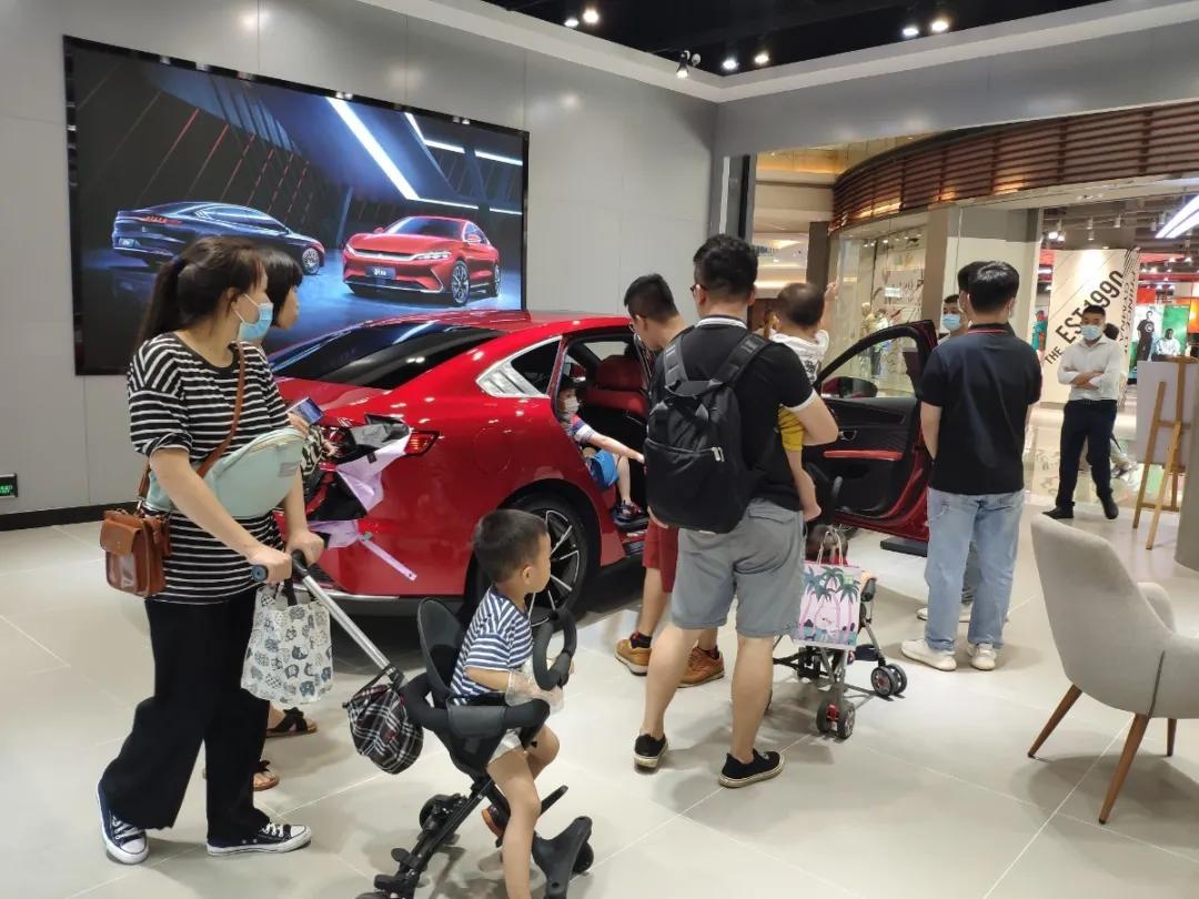 比亚迪欢乐海岸体验中心,欢乐海岸比亚迪展车