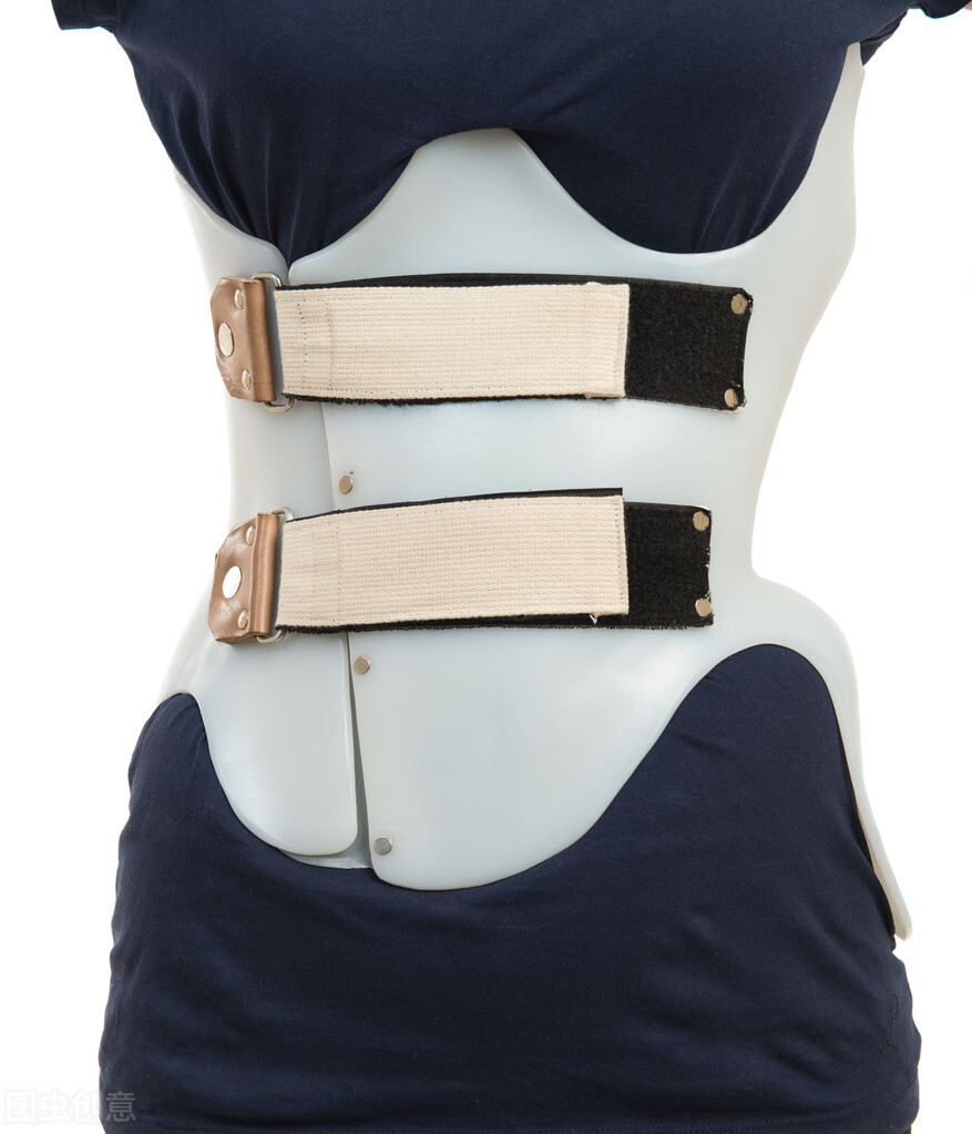 正骨推拿可以治疗颈椎侧弯吗,推拿针刀矫正带能治好脊柱侧弯吗