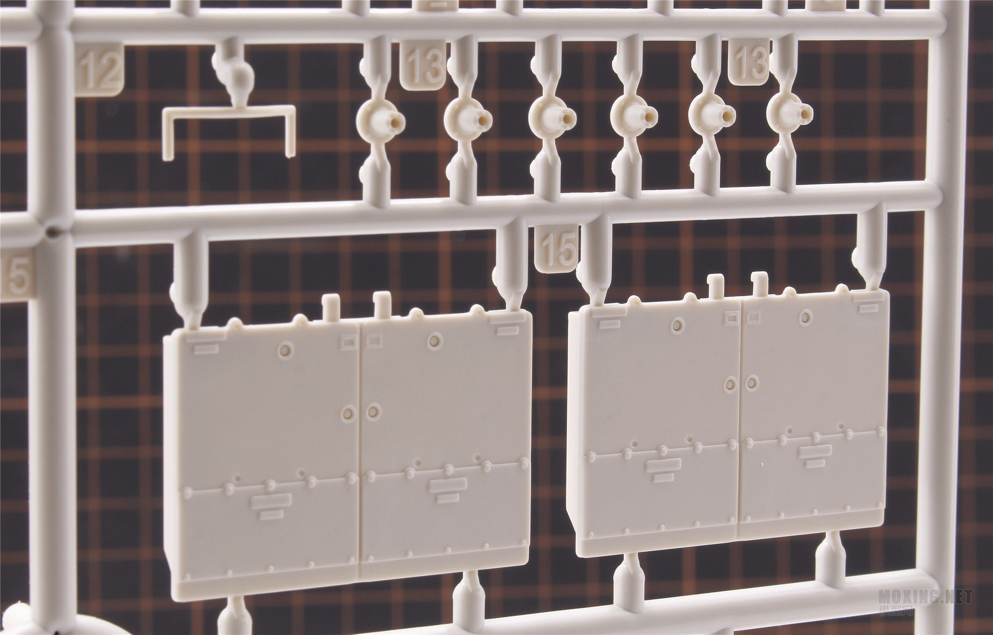 MENG,SS-018-1/35以色列“雌虎”重型装甲运输车-简介与开盒