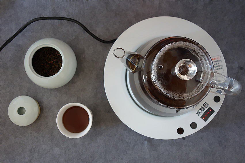 石墨烯保暖腰带自发热,石墨烯真的能做到衣服里面