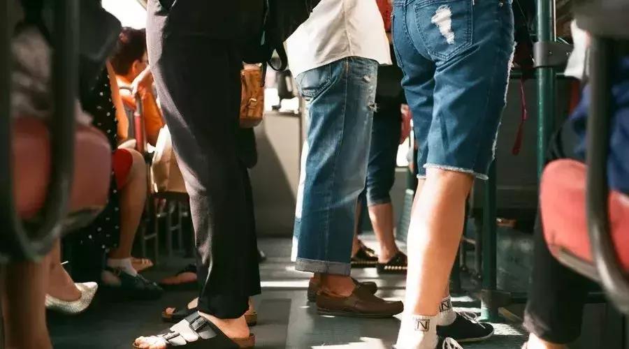 久睡伤气久坐伤骨久走伤筋,久坐伤肉久立伤骨为何