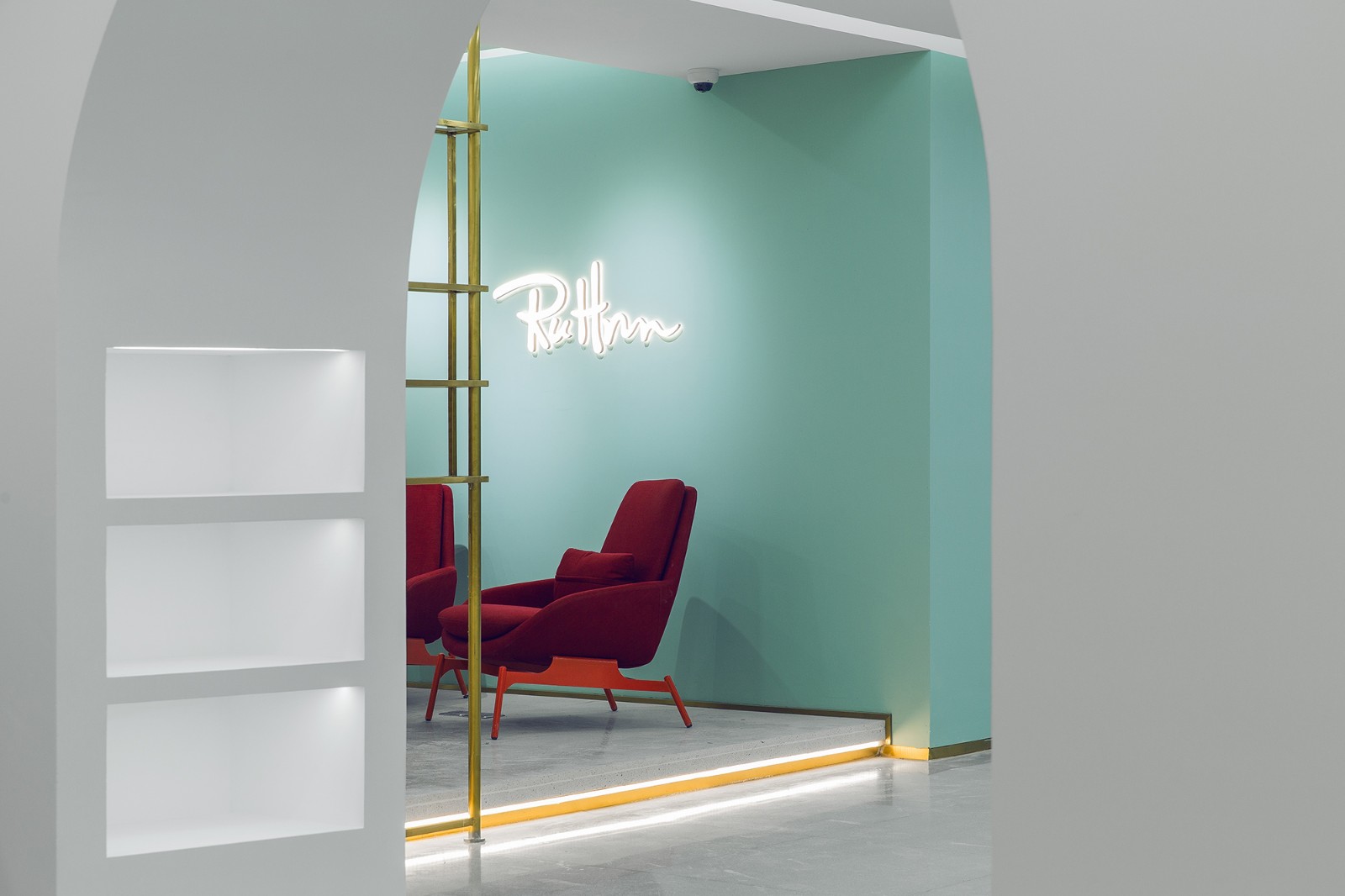 打造电商孵化基地,打造新型电商产业平台基地