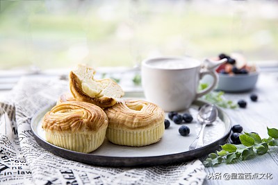 面包糕点零食推荐吃货必备,南瓜面包家庭面包最简单做法