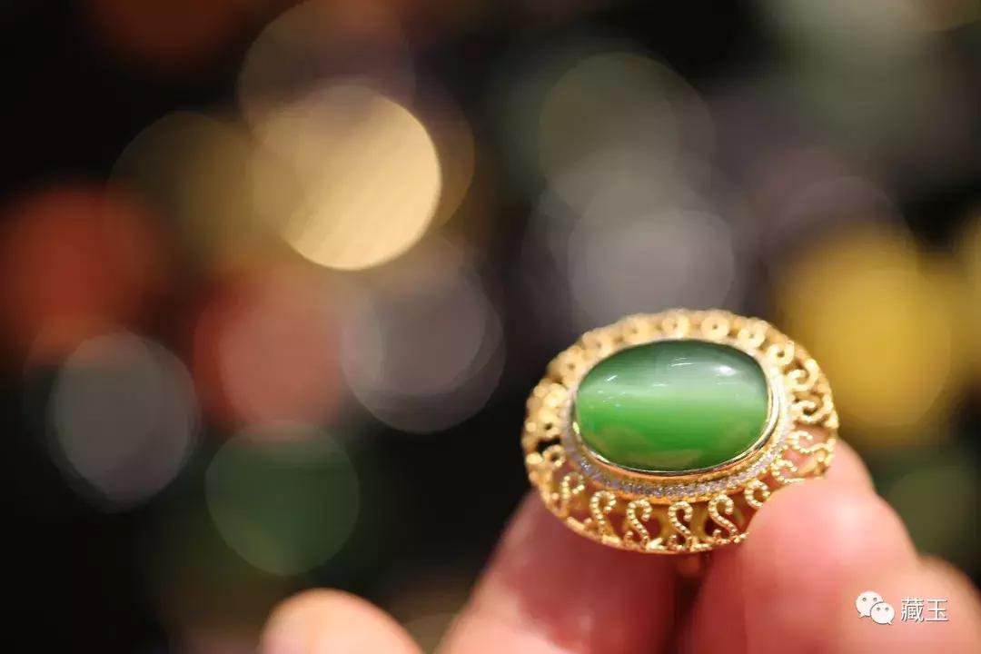 猫眼和田玉有收藏价值吗,和田玉粉青猫眼佛公值钱吗