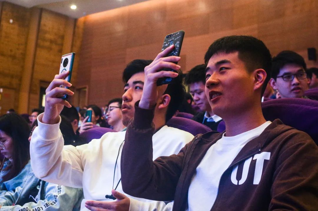 天河|点赞过万!警花姐姐现身华工,向大学生传授《防骗秘笈》,速速围观