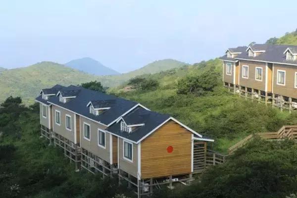 红叶热情似火,金铙胜景如画在醉美的季节遇见你!