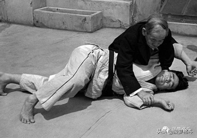 打不过就加入永劫无间,打不过就加入是谋略吗