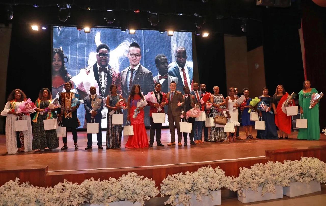 绿叶徐建成官方直播,绿叶科技集团董事长徐建成