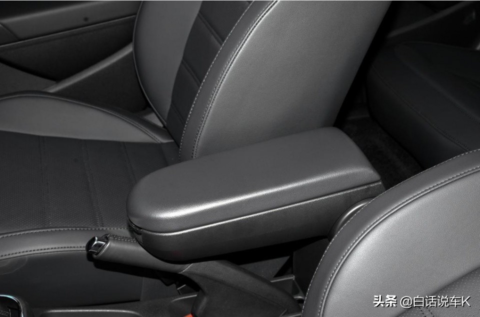 大众桑塔纳和polo代步哪个好,大众polocross1.6l2013款手动挡