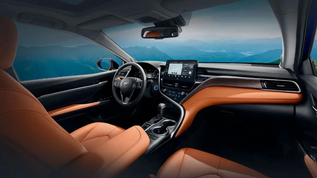 凯美瑞2.0和雅阁1.5t哪个更值得买,对比雅阁后来还是选择了亚洲龙