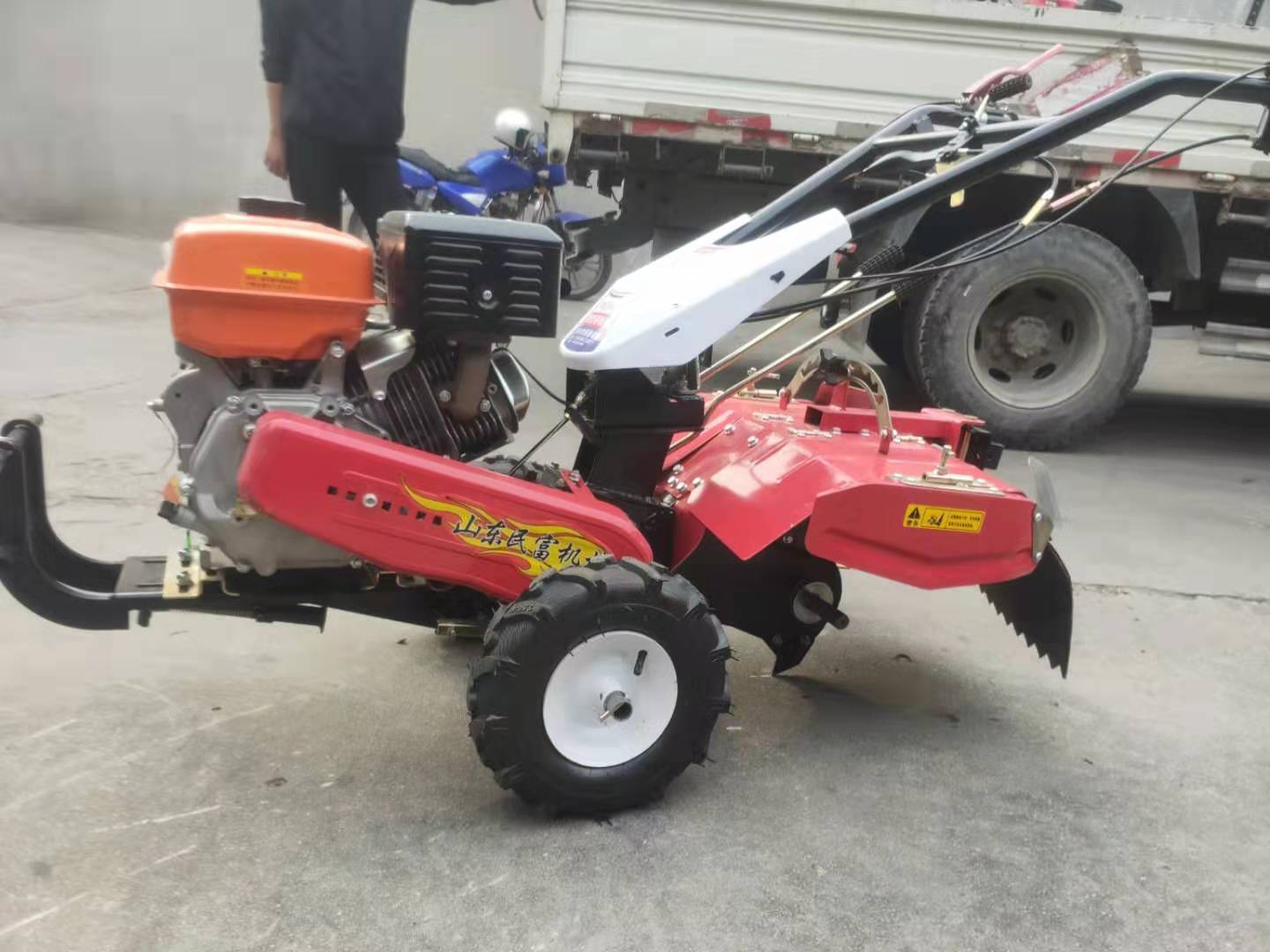 四驱汽油微耕机,四驱微耕机有全自动的吗