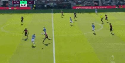 曼城领航者德布劳内,德布劳内是曼城最重要的中场