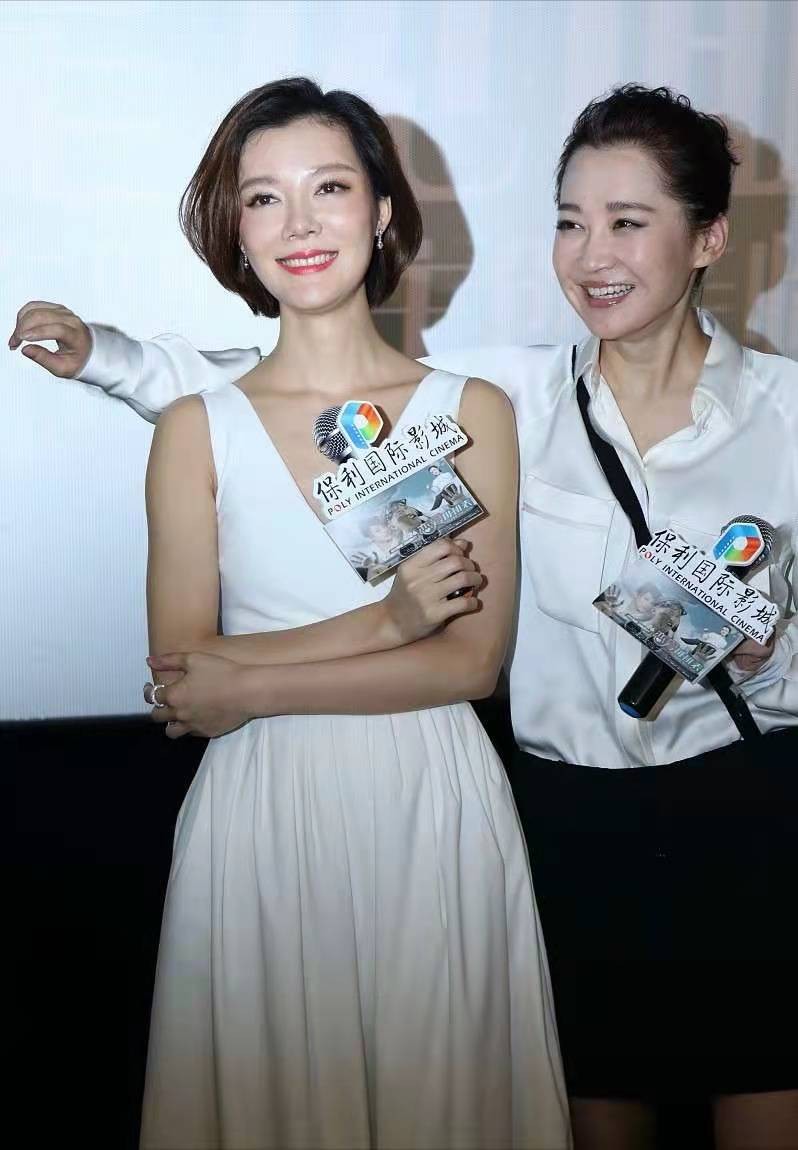 车晓绰约多姿尽显婉约靓丽气质,车晓精致妆容迷人的气质尽显