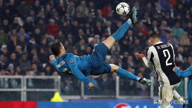 世界上最匪夷所思的进球,卡洛斯45米任意球破门