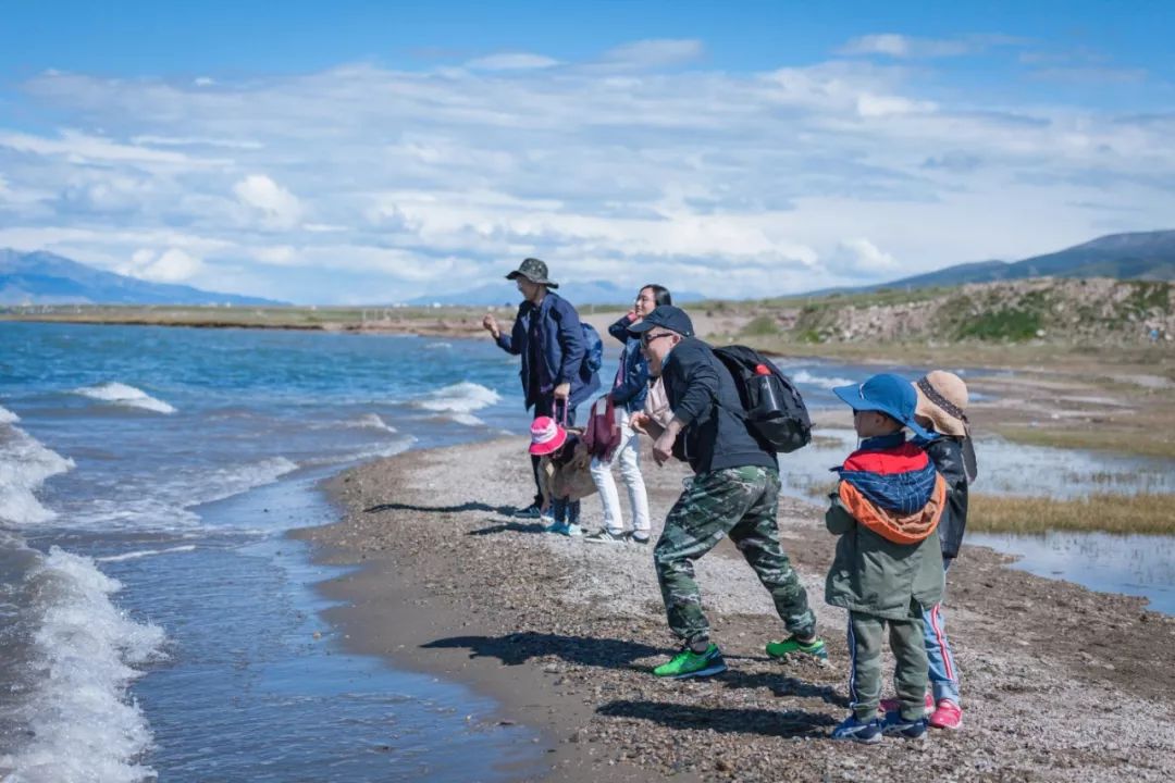 只要你面朝青海湖，八月依旧春暖花开