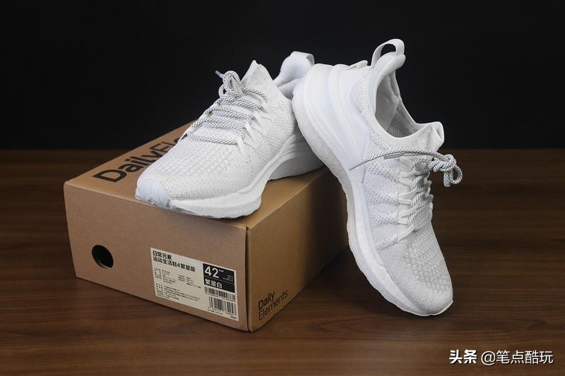 小米爆款运动鞋,小米运动鞋1-4代哪个好