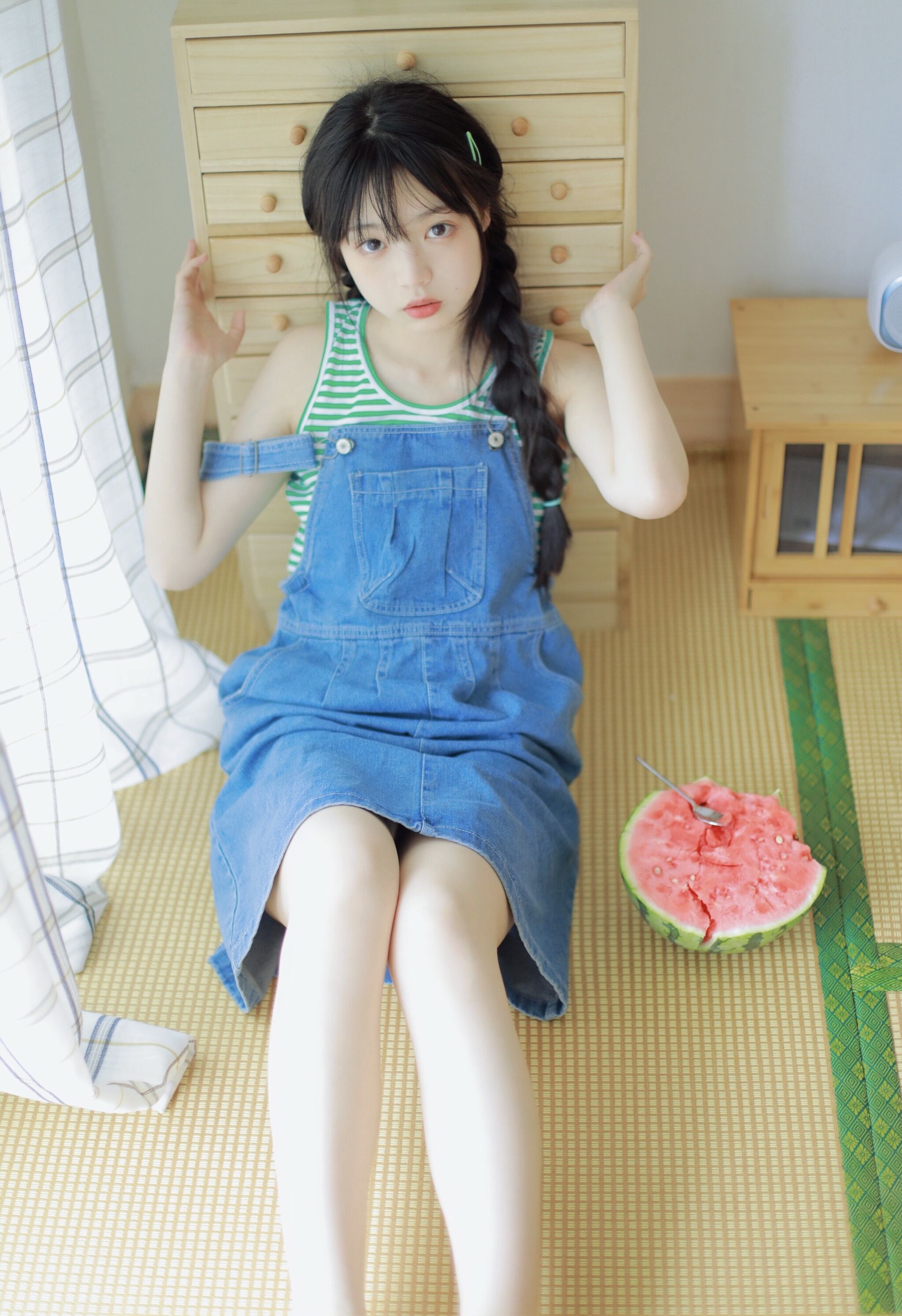 甜美少女丨今天有你，西瓜都变得特别甜