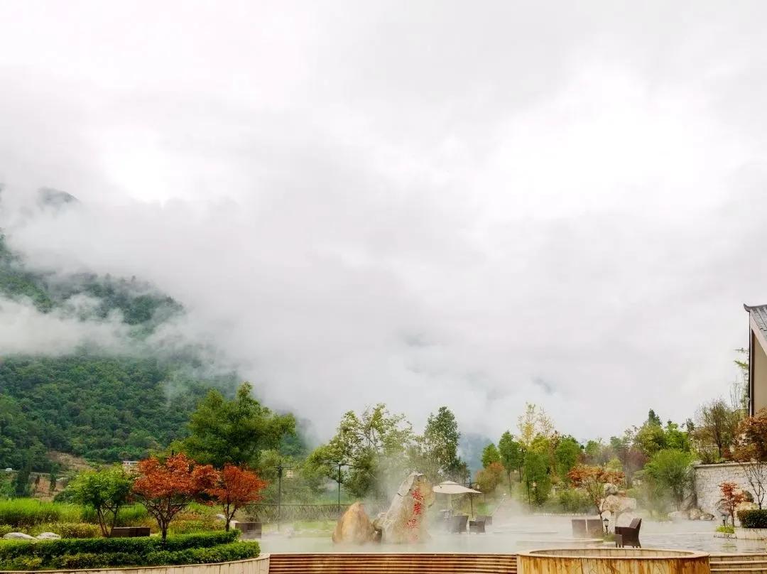 川西泡温泉看雪景,川西12月份最佳雪景泡温泉的地方