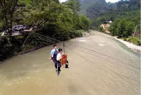 什么是国徽身份证,我国的国徽的象征和寓意