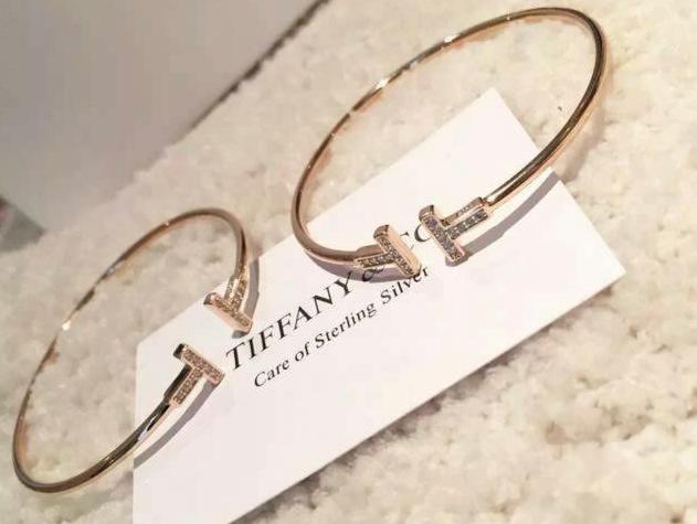 女士手链哪个品牌的好,手链什么牌子的比较好女生