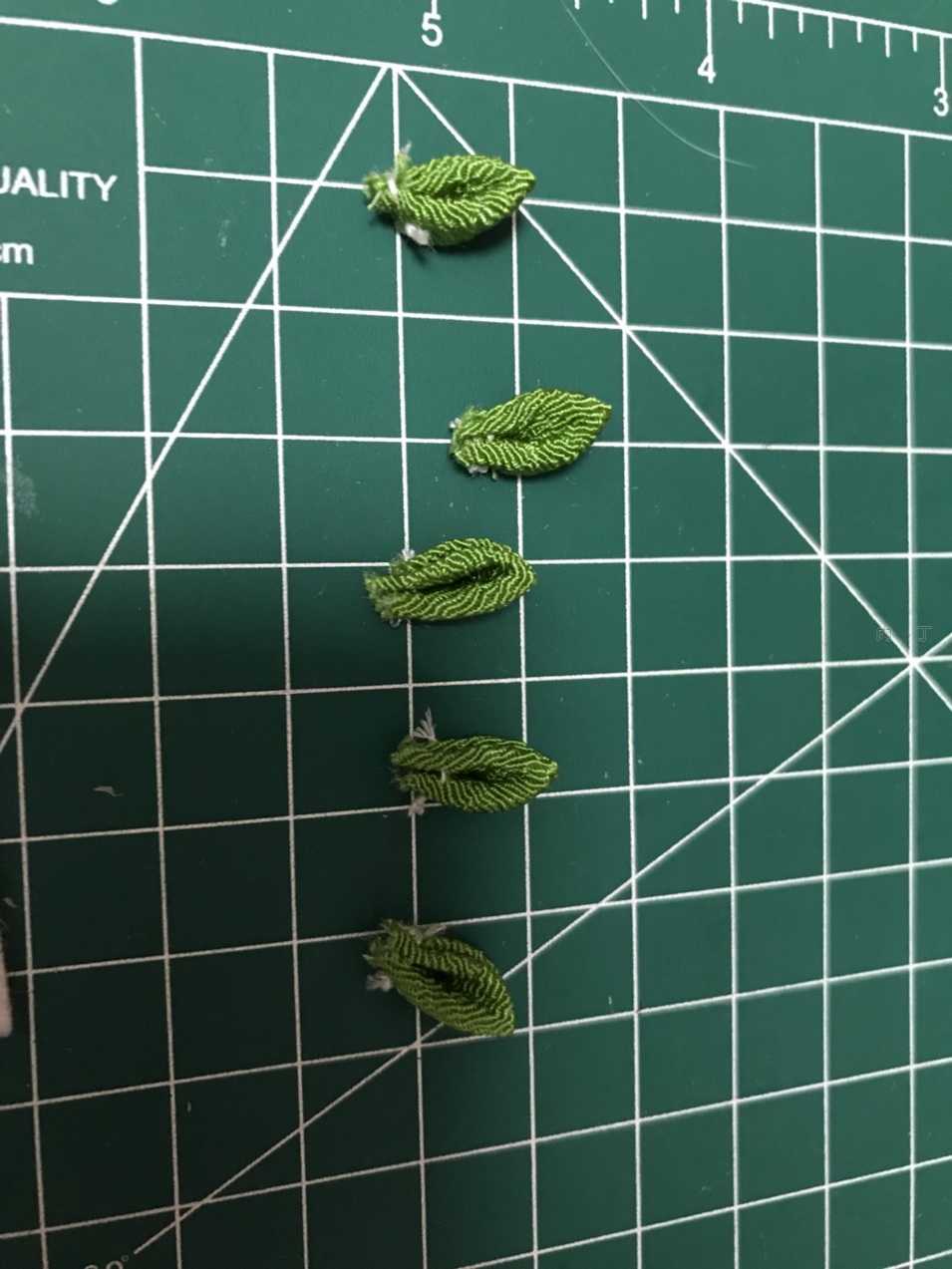 手工布花小饰品制作教程