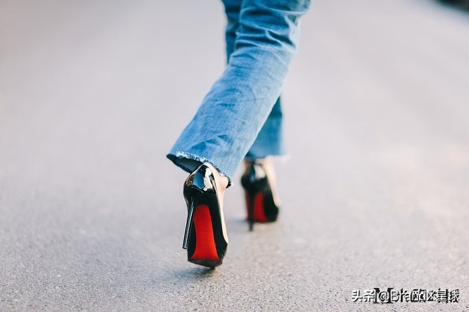 女人一生要拥有一双什么品牌的鞋,好看又值得拥有的鞋
