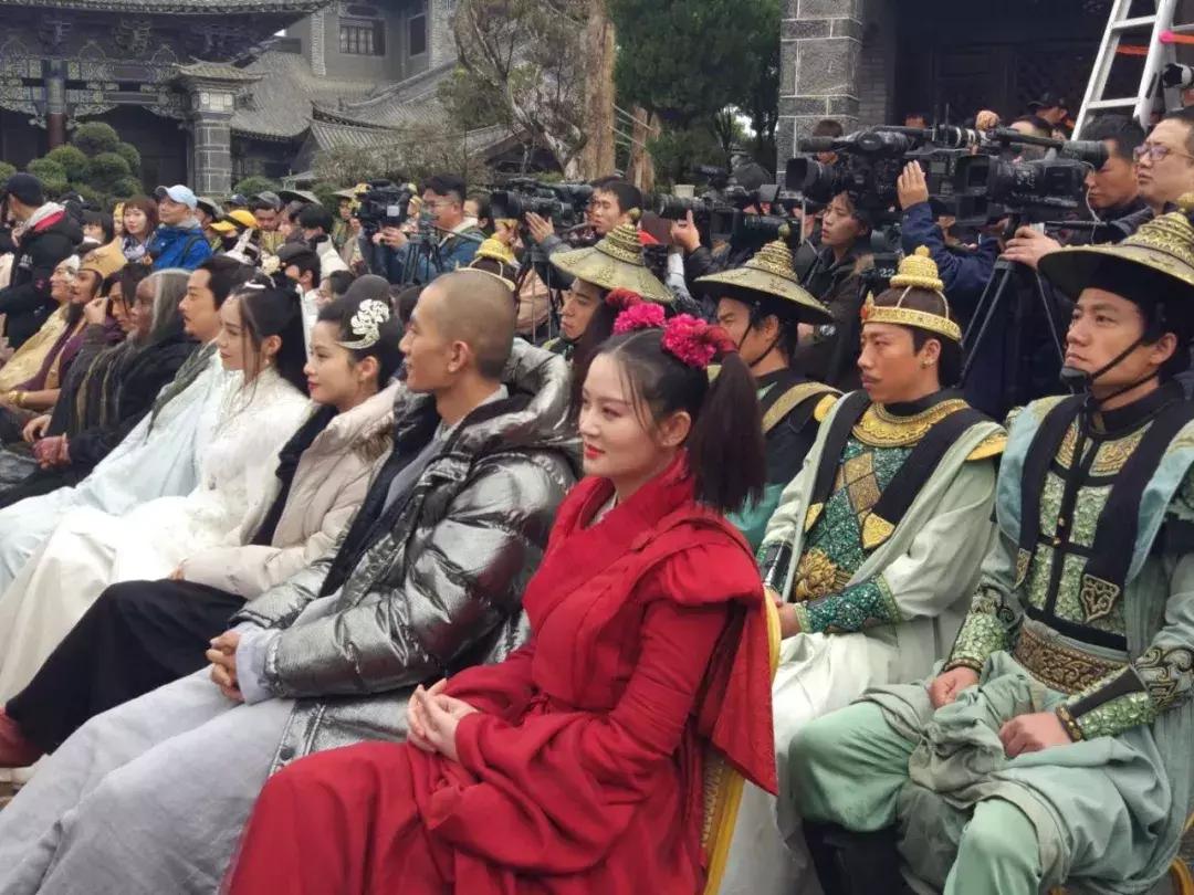 天龙八部经典版萧峰,天龙八部2021版乔峰扮演者是谁