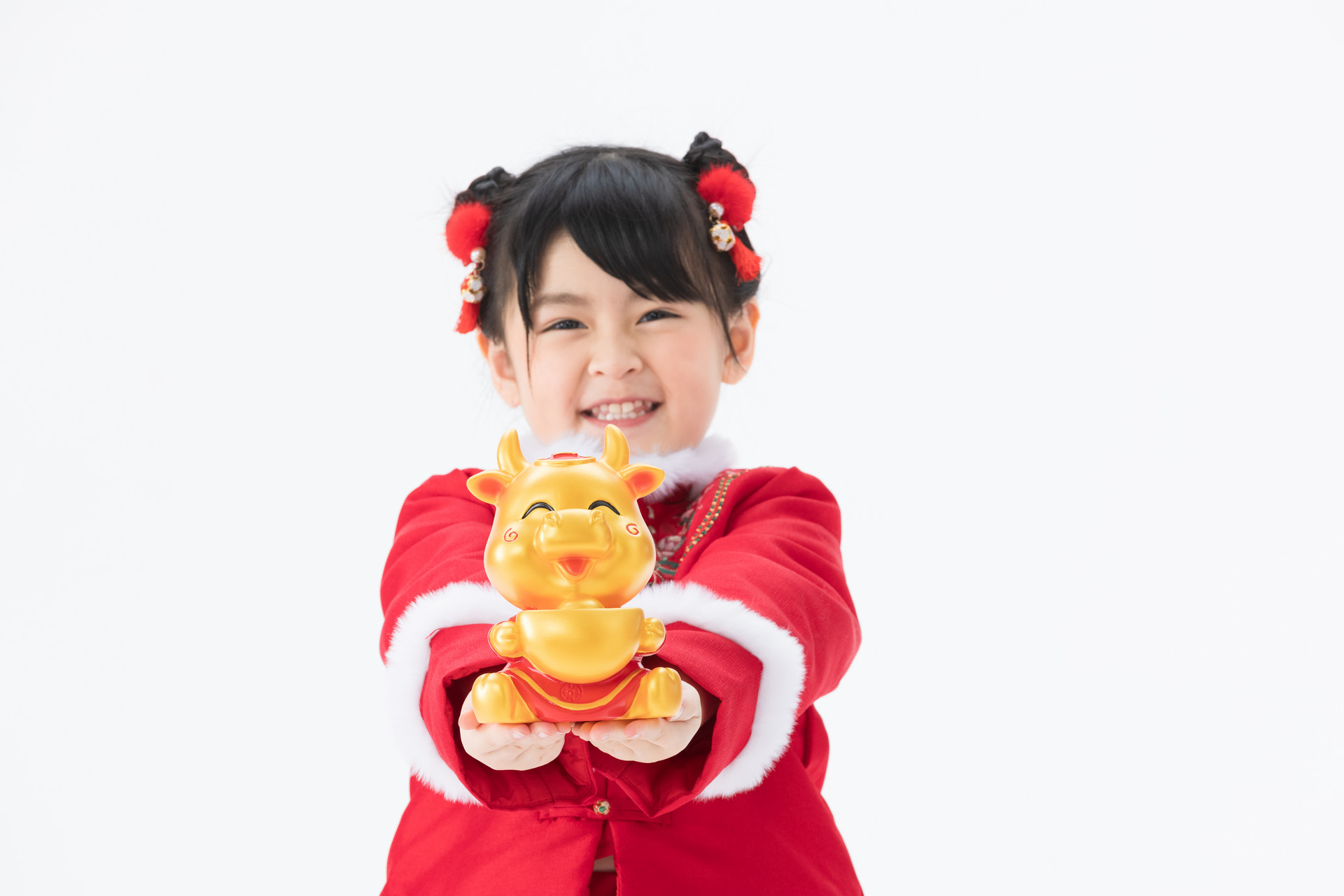 过年给孩子送礼物的讲究,过年给小孩买什么送礼