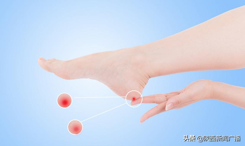 脚后跟疼是怎么回事中医,脚后跟疼是怎么回事一走路就疼