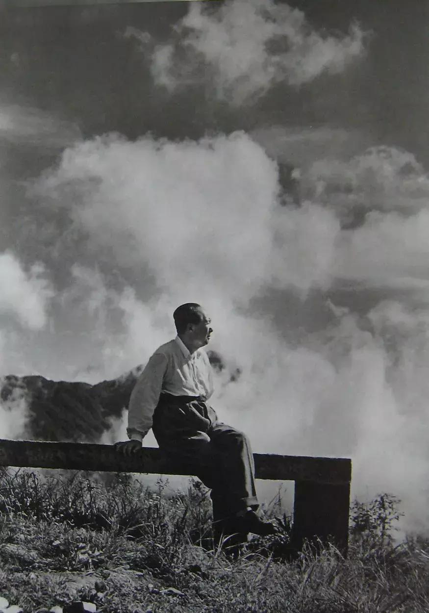 逝世43周年纪念日，他为这本书留下了大量批语