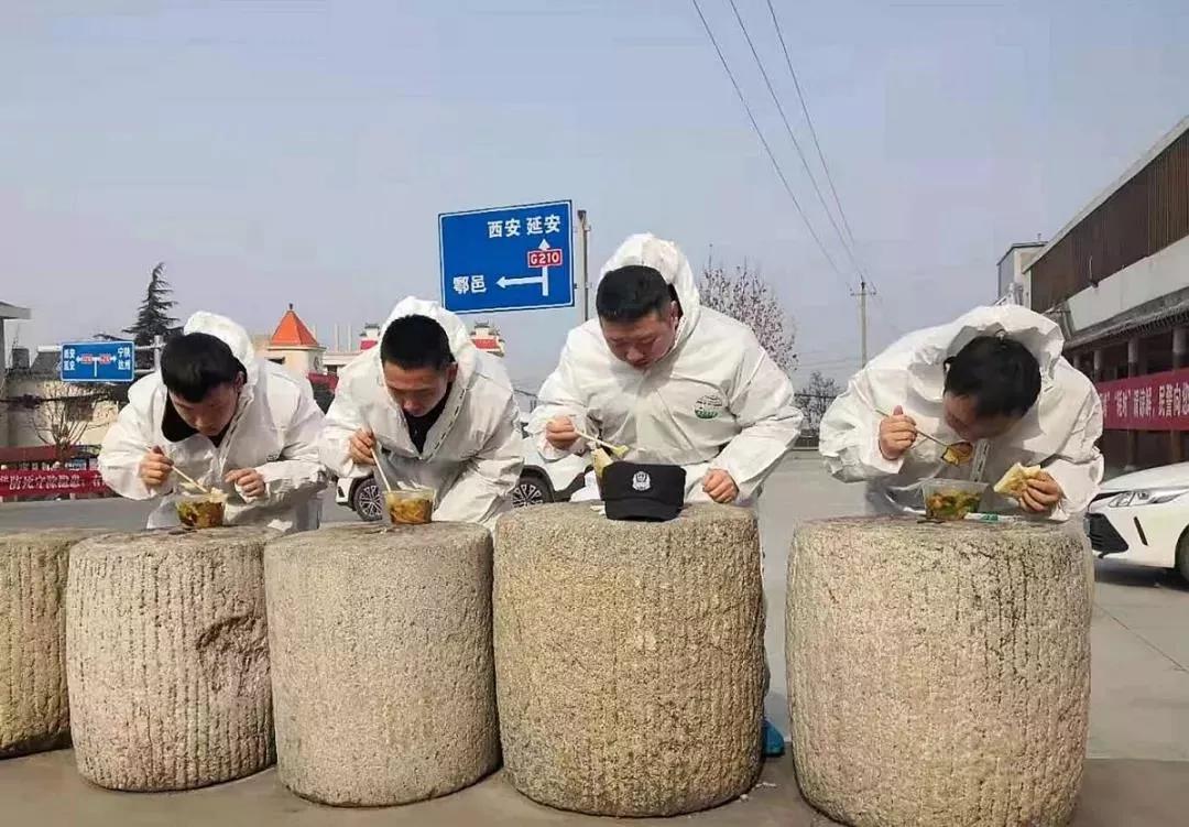 抗击疫情西安公安在行动,青春战疫情活力在基层