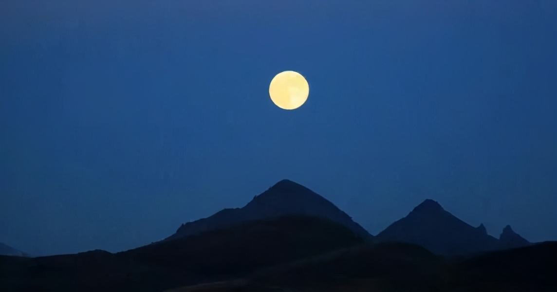 鬼压床是什么心理暗示,鬼压床与心理作用有关吗