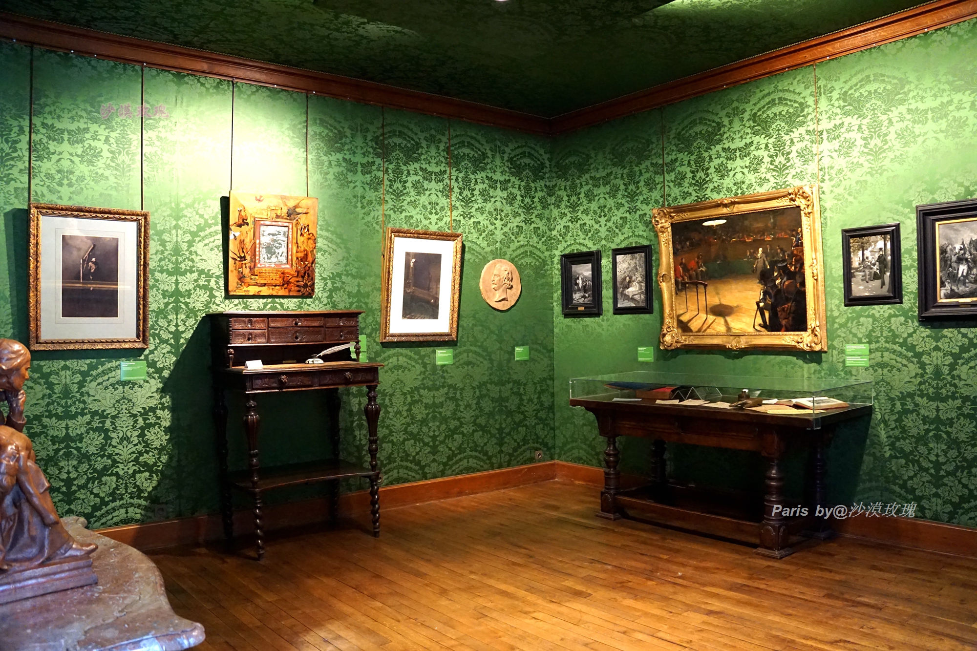 他从未来过中国，却热爱东方文化，为情人亲手设计了“中国沙龙”